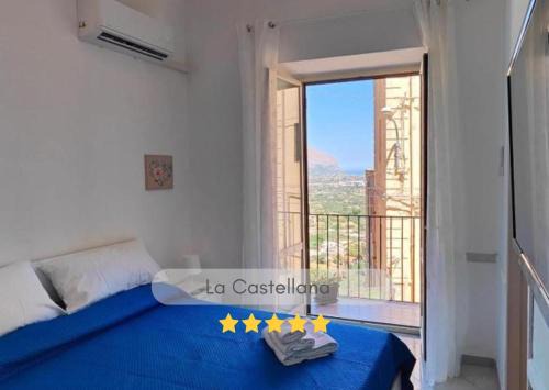 Carini Apartamento | LA CASTELLANA APARTMENTS Vista panoramica sul mare, nel cuore storico di Carini, a due passi dal Duomo