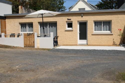 Jullouville Casa | La Chaloupe gites de mer