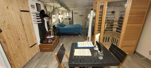 Longueval-Barbonval Casa | La chambre secrète des sorciers