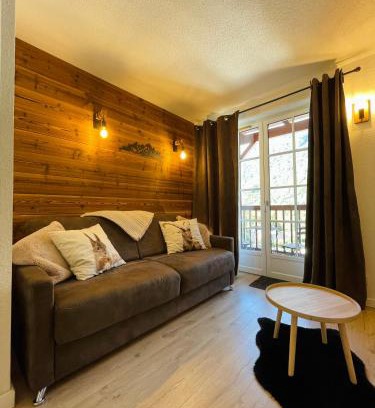 Cauterets Apartamento | "La clé dorée" Studio balcon ensoleillé Vue montagne wifi