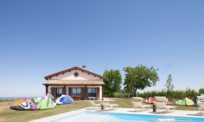 Castel Bolognese Villa | Villa "La Collina" bellamente restaurada en una ladera con piscina