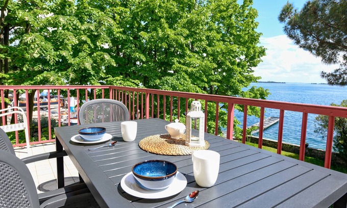 Barbarano Apartamento | La Darsena by Garda FeWo directly on the lake