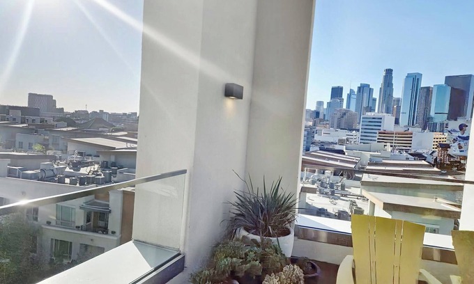 Little Tokyo Apartamento | LA Escape: Stylish 2BR King Suite in Vibrant Little Tokyo