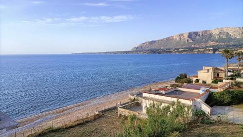 Trappeto Casa | LA FINESTRA SUL MARE PIANO Terra