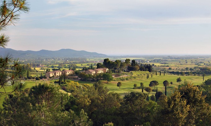 Gavorrano Casa | La Ginestra en el corazón de un campo de golf cerca de playas espectaculares