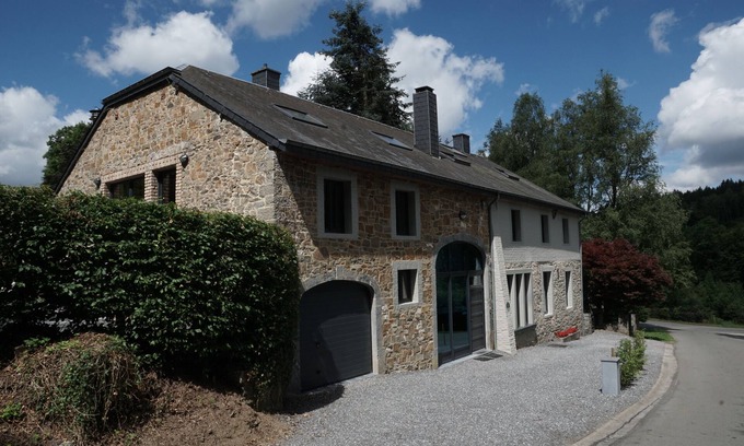 Our Casa | La Grange de Lesse, casa de carácter entre bosques y río