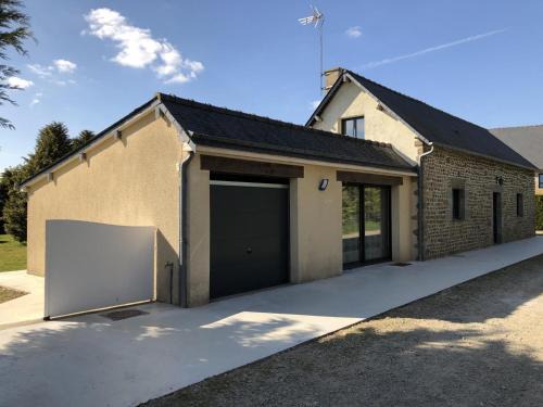 Saint-Hilaire-des-Landes Casa | La hantelle