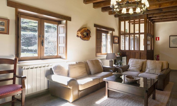 Cremenes Casa | La Hospedería de Salamón