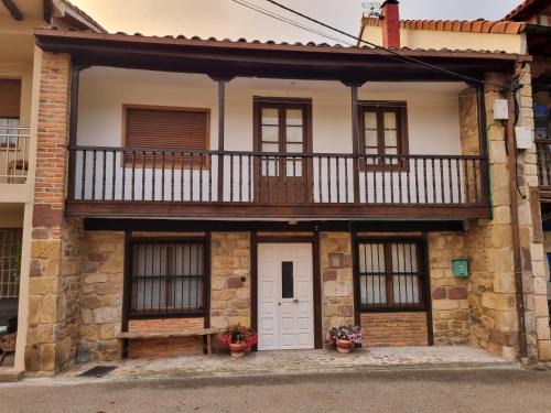 Caranceja Casa | La Jomeruca ,espaciosa casa rural cerca de playa y montaña