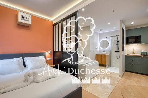 Quartier Vieux Marche-Cathedrale Apartamento | La Love-Room d'Alice balnéo et vidéo-projecteur !