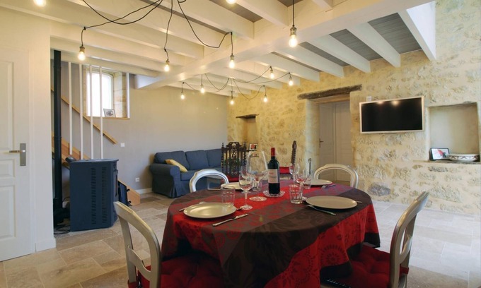 Puisseguin Casa | La Maison de Julie - Puisseguin
