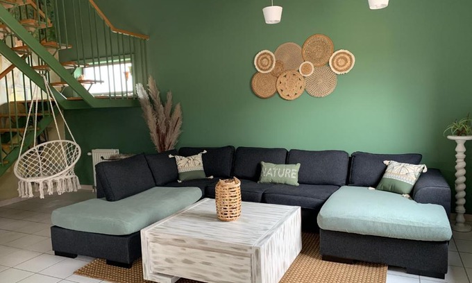 Lillois-Witterzee Villa | La Maison de Mel