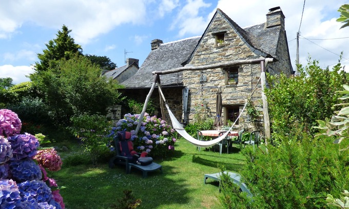 Loperec Casa | La Maison de Tisserand 4 * - Casa de carácter renovada del siglo XVII