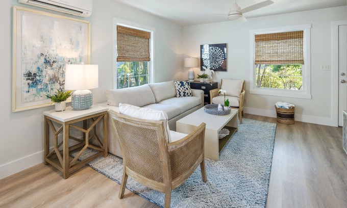 Old Town Condominio | ~LA MAISONNETTE~ Gated condominium 1 block from the allure of Duval Street.