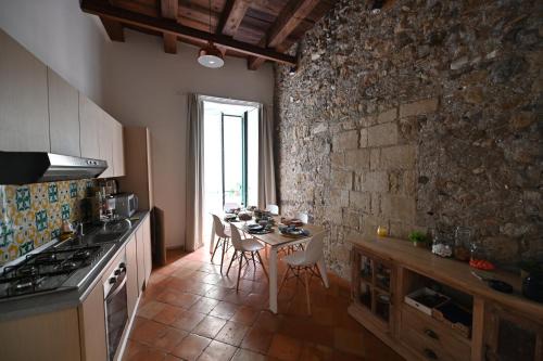 Rione Duomo Cama Y Desayuno | La Memolina B&B