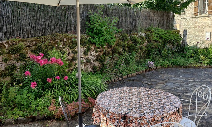 Tarnac Casa | LA PETITE MAISON à TARNAC en CORRÈZE