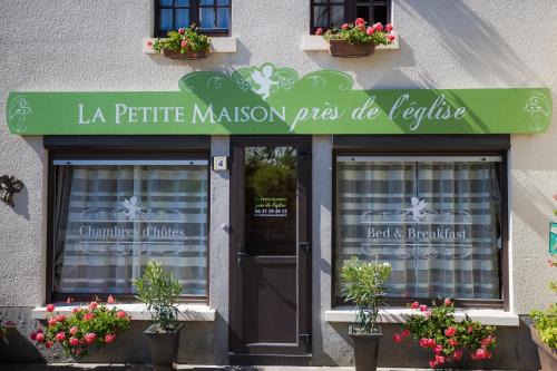 Meillac Cama Y Desayuno | La Petite Maison près de l'Eglise