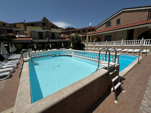 Tortoreto Apartamento | La Piazzetta