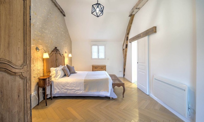 Verneuil-sur-Indre Otro | La Poulinière French country house holiday 4*