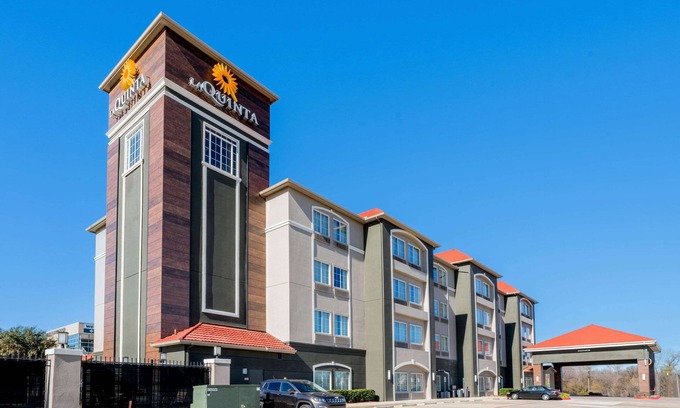 Fort Worth Hotel | La Quinta Inn & Suites by Wyndham Fort Worth Arlington West