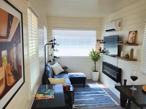 Fredericksburg Complejo | La Rioja Station, 1BR with Pool & Patio