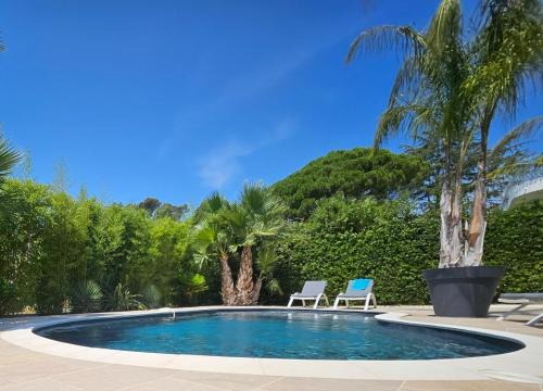 Mandelieu-La-Napoule Apartamento | La Villa 155 superbe appartement centre ville avec piscine