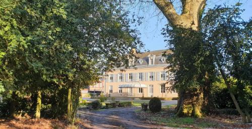 Savigne-lʼEveque Casa | La Villa des Arts