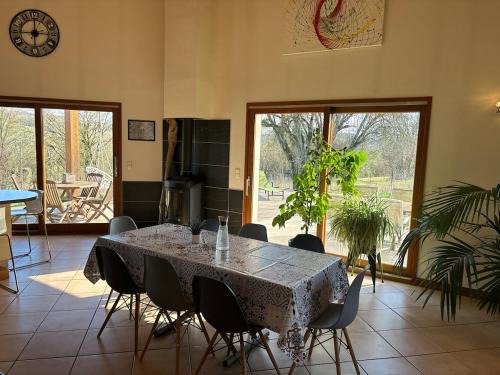 Minzier Casa | La Villa Lions I T5