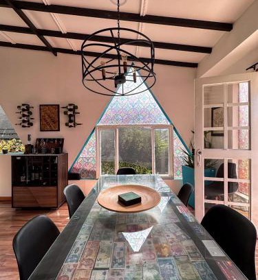 Pereira Chalet De Esquí | La Villa Roja