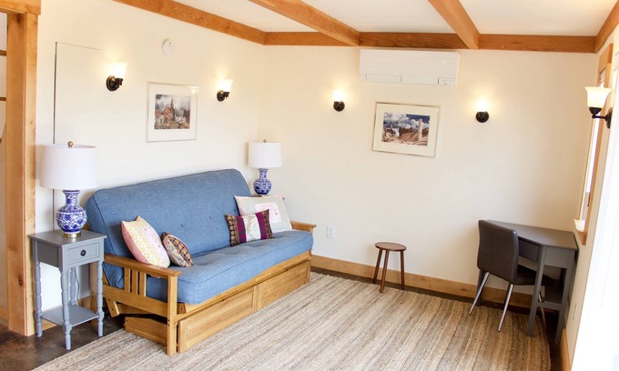 Blue Hill Casa | Ladyslipper – Cozy Cottage with Loft in Blue Hill town center