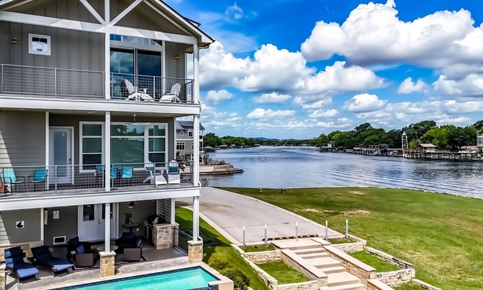 Kingsland Casa | Lago Bonito - Waterfront w/ Private Pool - Lake Views from All Rooms