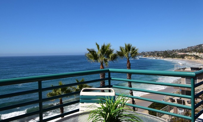 Laguna Beach Hotel | Laguna Surf