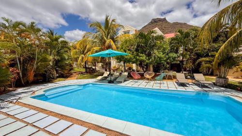 Tamarin Apartamento | LAKAZ DEL SOL - Elegant apartments with luxurious garden, pool and barbecue area - Tourism Permit Certified
