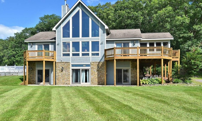 Waterfront Greens Casa | Lake Access w/ Private Outdoor Pool & LOTS of Community Amenities!