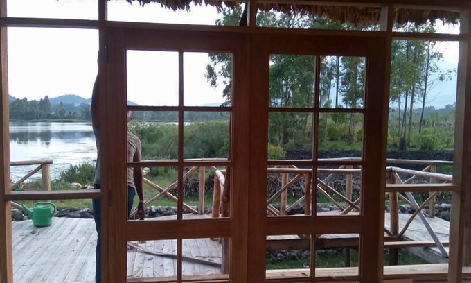 Kisoro Cabina | Lake Chahafi Resort