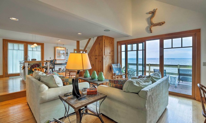 North Hero Cabaña | ¡NUEVO! Lake Champlain Cottage w / Kayak y muelle privado