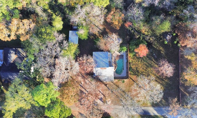 Montgomery Casa | Lake Conrore Pool Oasis with Tiny Home
