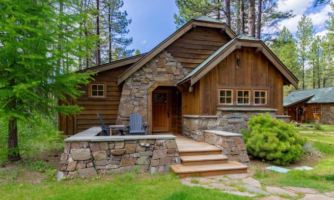 Camp Sherman Complejo | Lake Creek Lodge