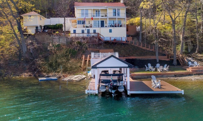 Hammondsport Casa | Lake Daze-Located in the Finger Lakes on Keuka lake
