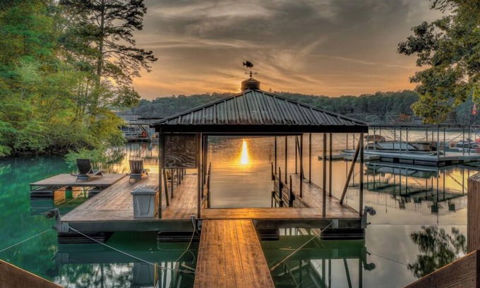 Morganton Cabina | Lake Escape - Pet Friendly | Private Dock on Lake Blue Ridge | Hot Tub