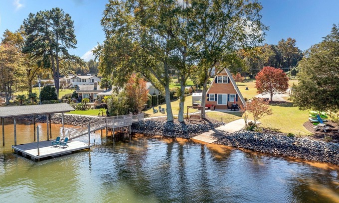 Mount Mourne Casa | Lake Escape's Water's Edge