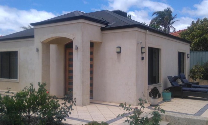 Ballajura Casa | Lake Estate Stay