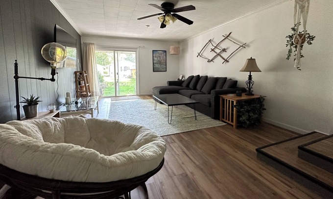 Como Cabaña | Lake Geneva cottage with Lake Como private beach access right down the road.