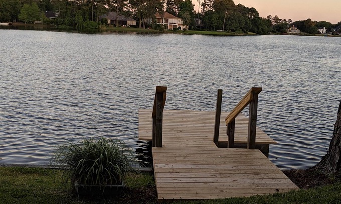 Fernandina Beach Casa | Lago casa cerca de la playa!