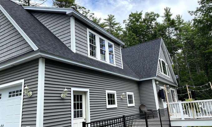 Shapleigh Casa | Lake House Luxury on Mousam Lake