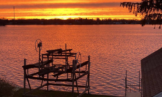 Long Lake Cabaña | Lake House Perfect for Reunion