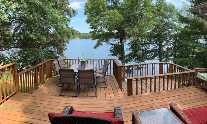 Osceola Casa | La vida del lago está llamando