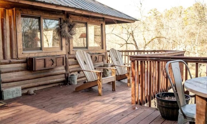 Eureka Springs Cabina | Lake Lucerne Cabin # 8 Wifi+Parking+Deck Coyote's Rest