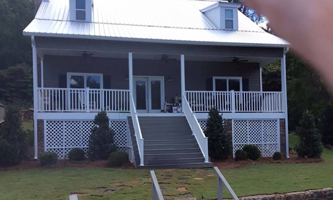 Eclectic Casa | Lake Martin Home! ¡Ideal para familias y fines de semana deportivos de Auburn !.