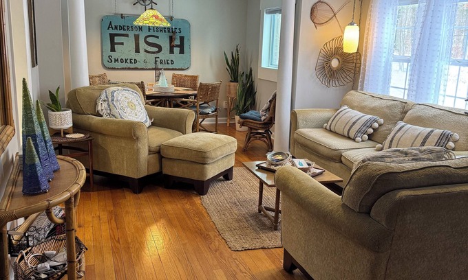 Muskegon Casa | Lake Mich Beaches Peaceful Retreat Fish Hike Duck Lake Disc Golf Fire Pit
